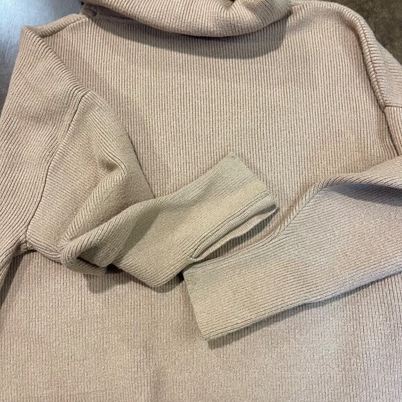 Zara Turtleneck Sweater Women's Size Large Faux Pearl Buttons Ribbed Knit Brown - Picture 12 of 16